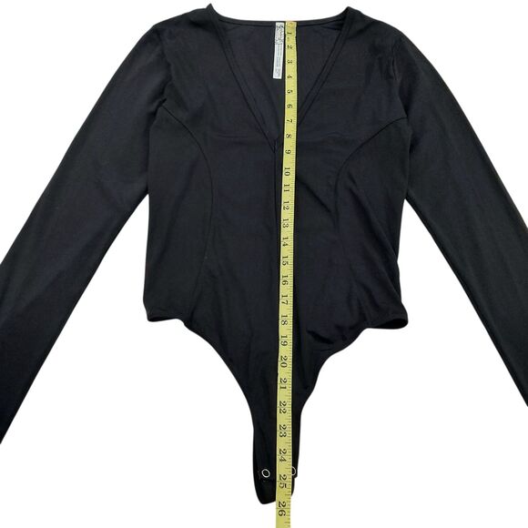 Free People Intimately  Bodysuit Womens Medium Black Long Sleeve V-Neck Comfort - Picture 11 of 11